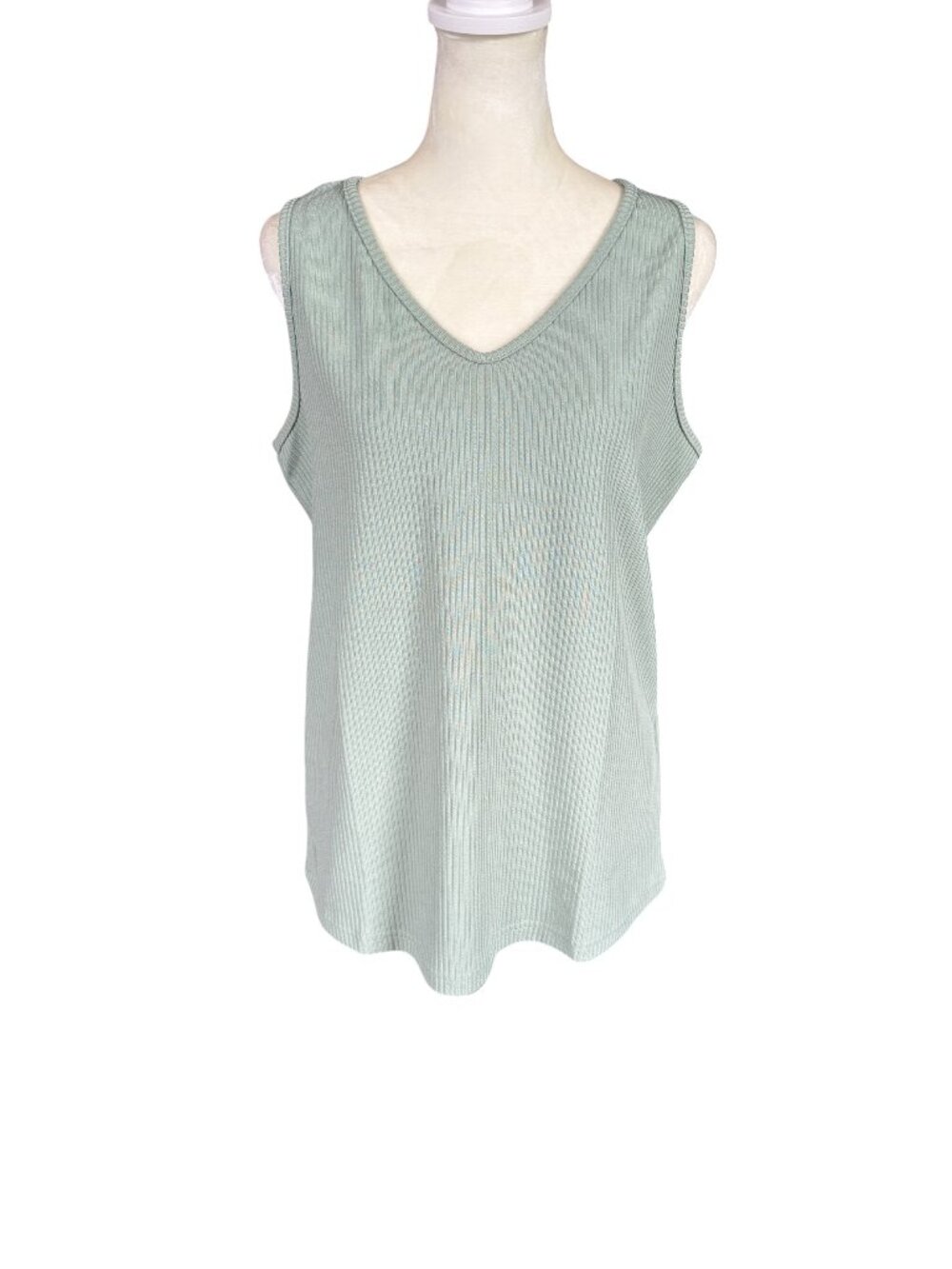Women's sleeveless pullover v-neck tank top light sage green ribbed size Large